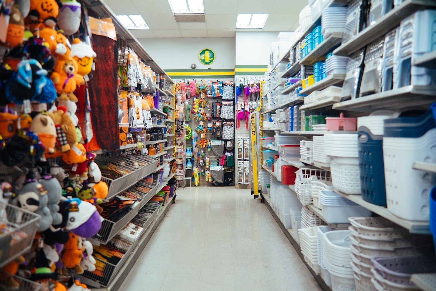 14-DOLLARAMA.jpg