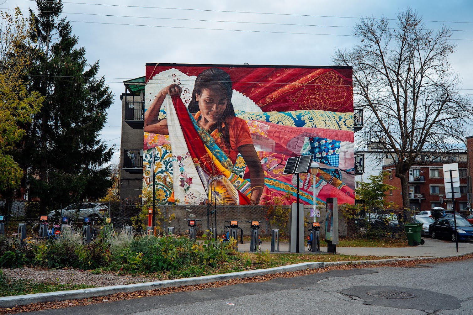 Murale Cent motifs, un paysage